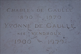 GAULLE  Charles de